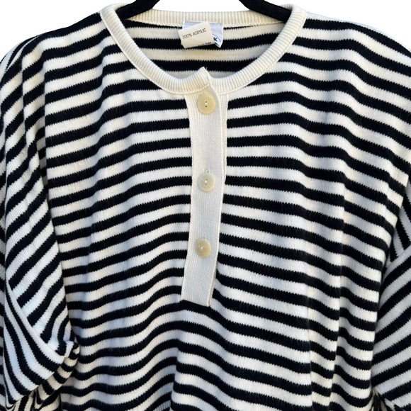 1045 Park Vintage Striped Henley Sweater Black White Batwing Sleeve USA Small - Picture 3 of 10